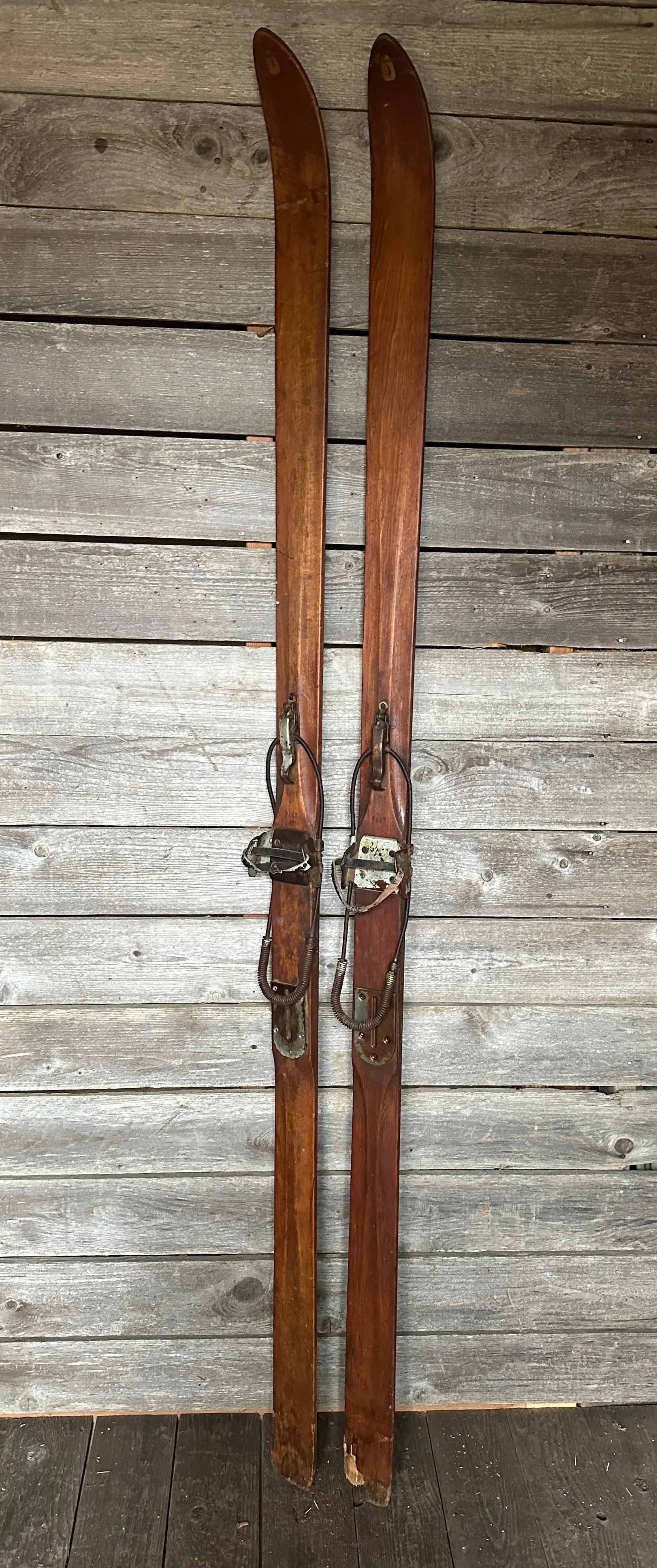 Antique Skis Hiawatha 1930s-1940s