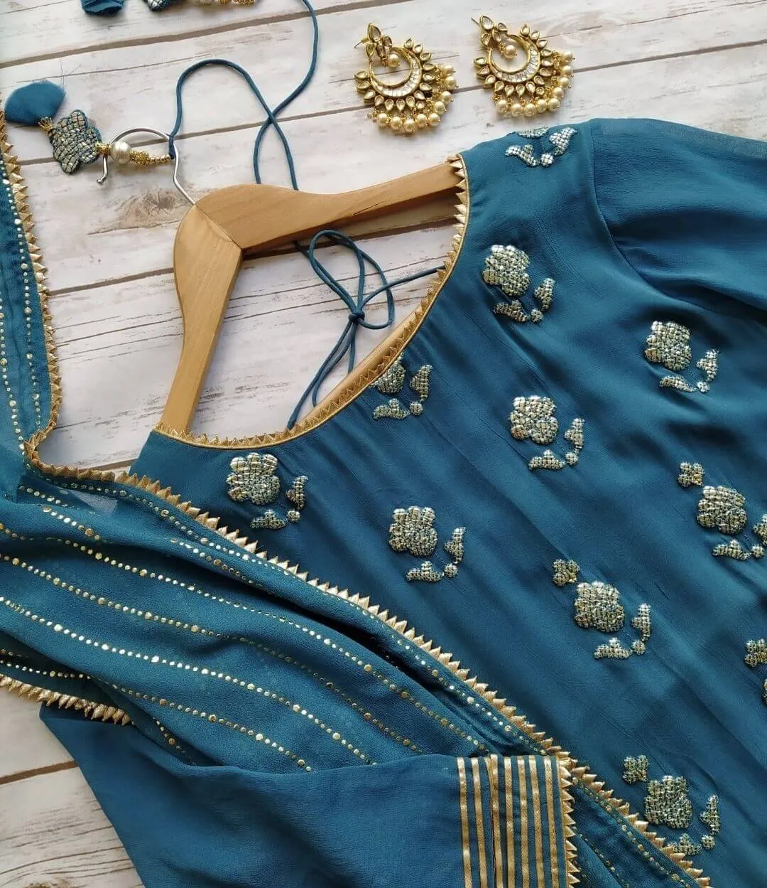 BLUE-MIRROR-DIAMOND-GEORGETTE-PALAZZO-SUIT