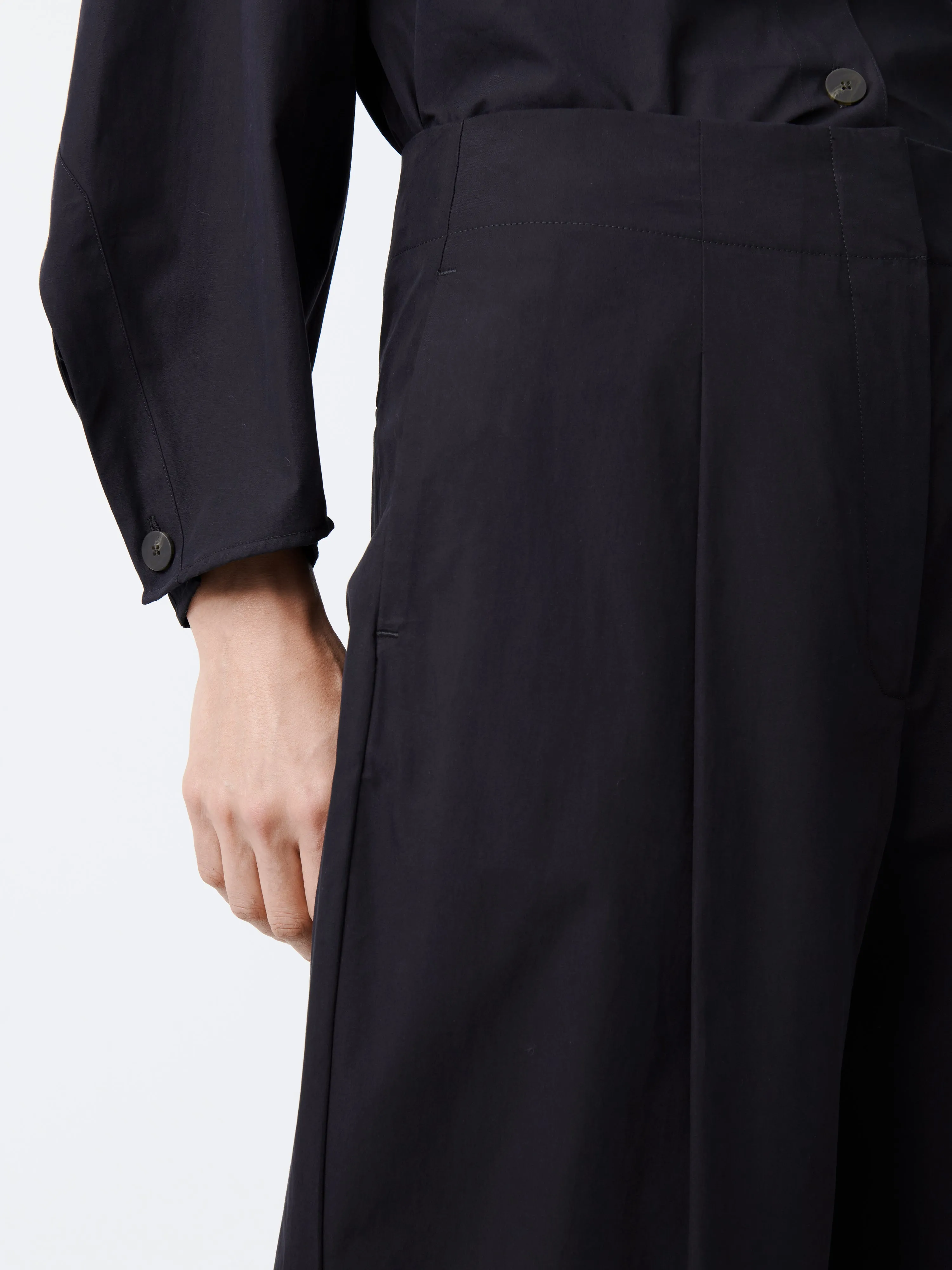 Dordoni Pant in Darkest Navy