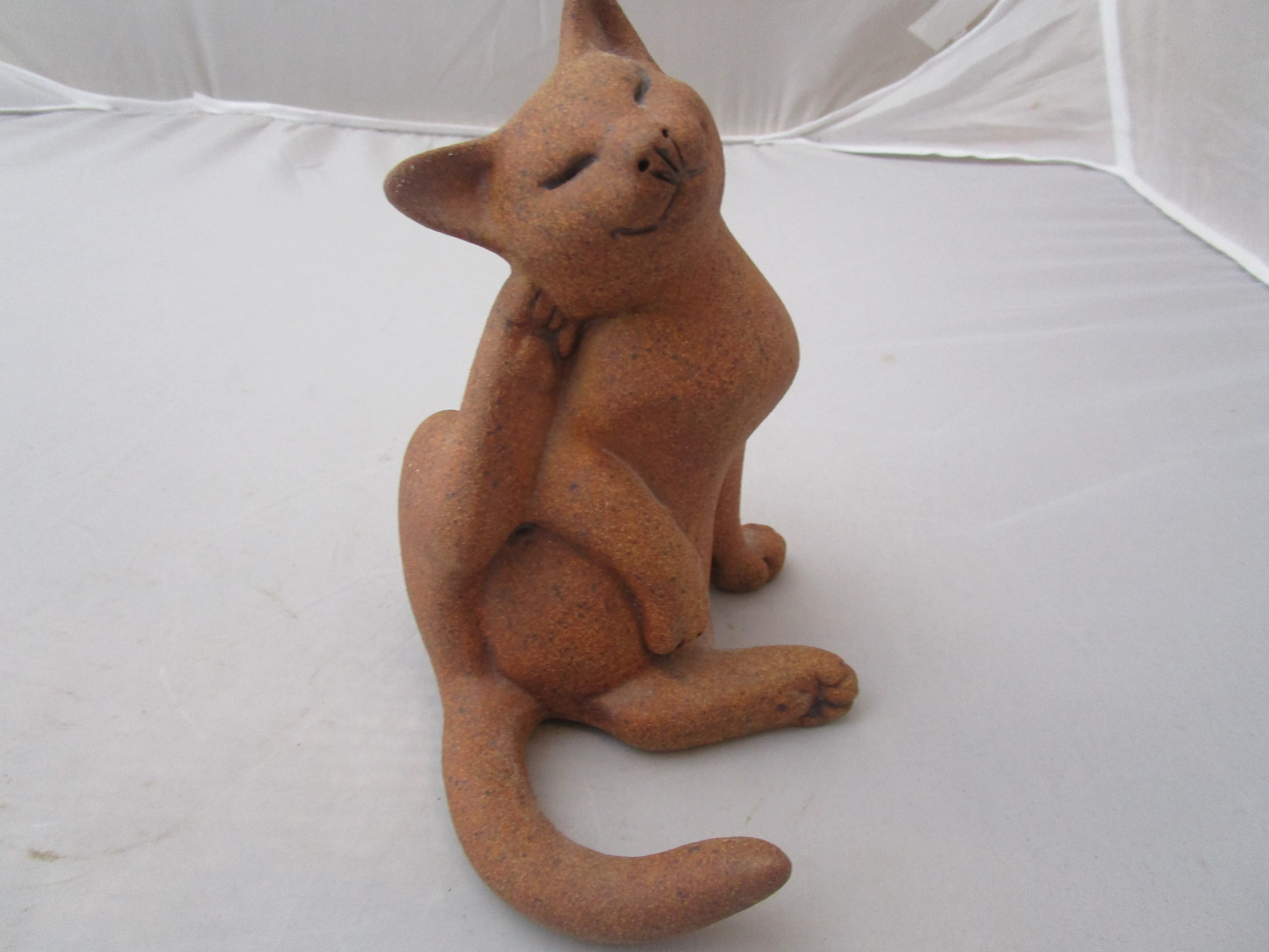 Early Suzie Marsh Pottery Scratching Cat Sculpture Vintage c1990