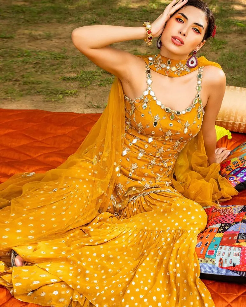 FASHIONABLE-HEAVY-DESIGNER-YELLOW-SHARARASUIT