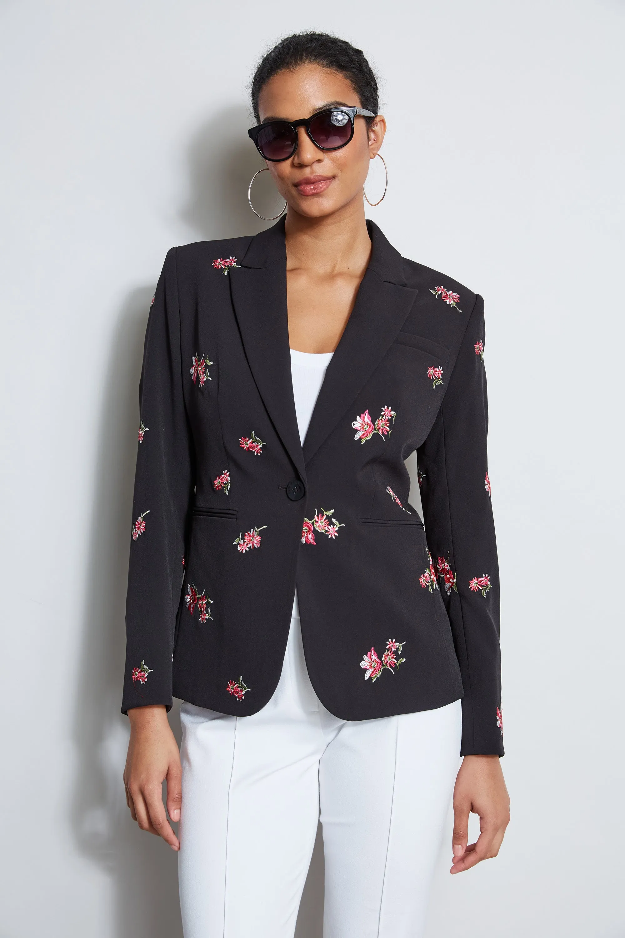 Floral Embroidered Blazer