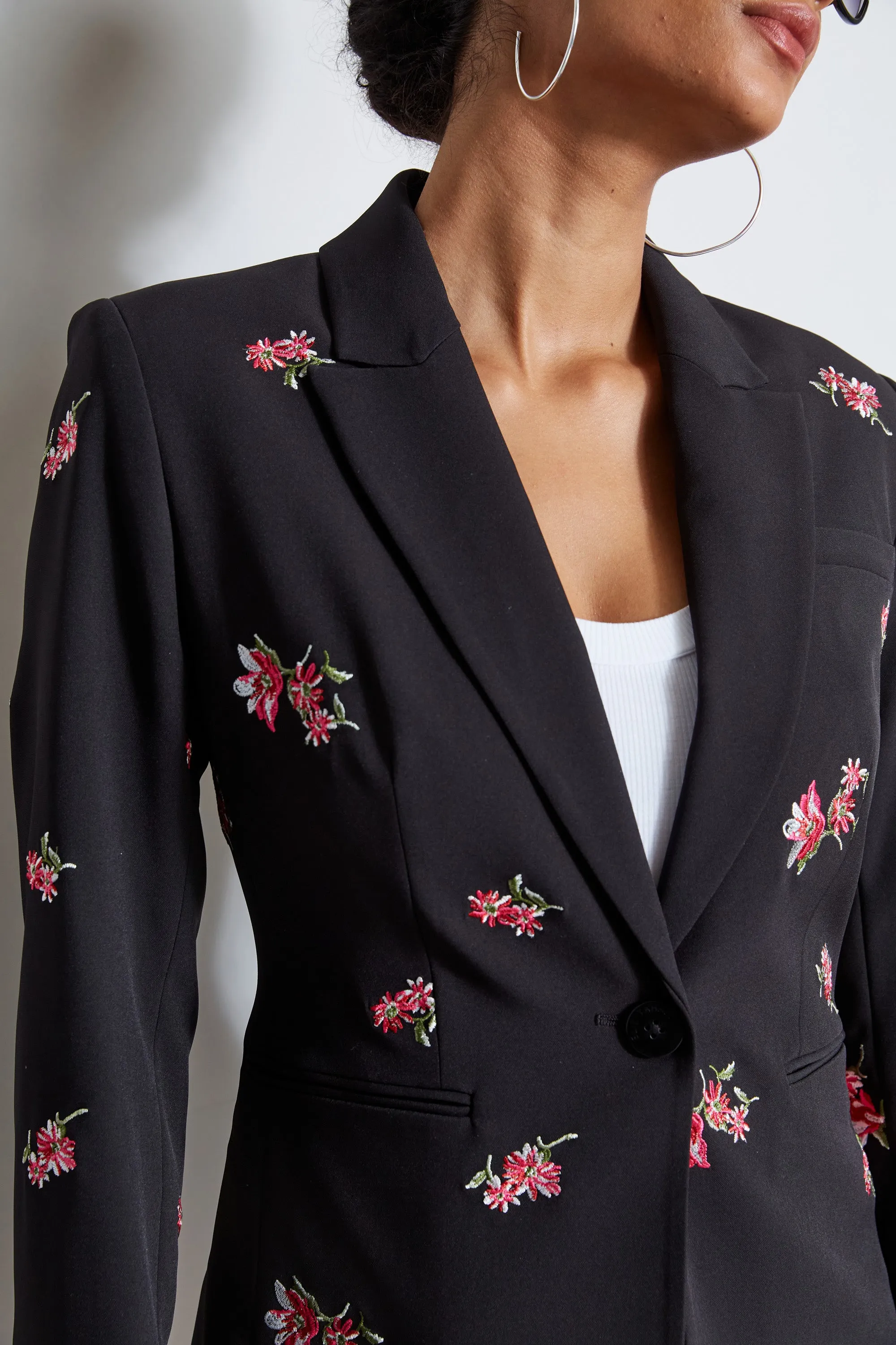 Floral Embroidered Blazer