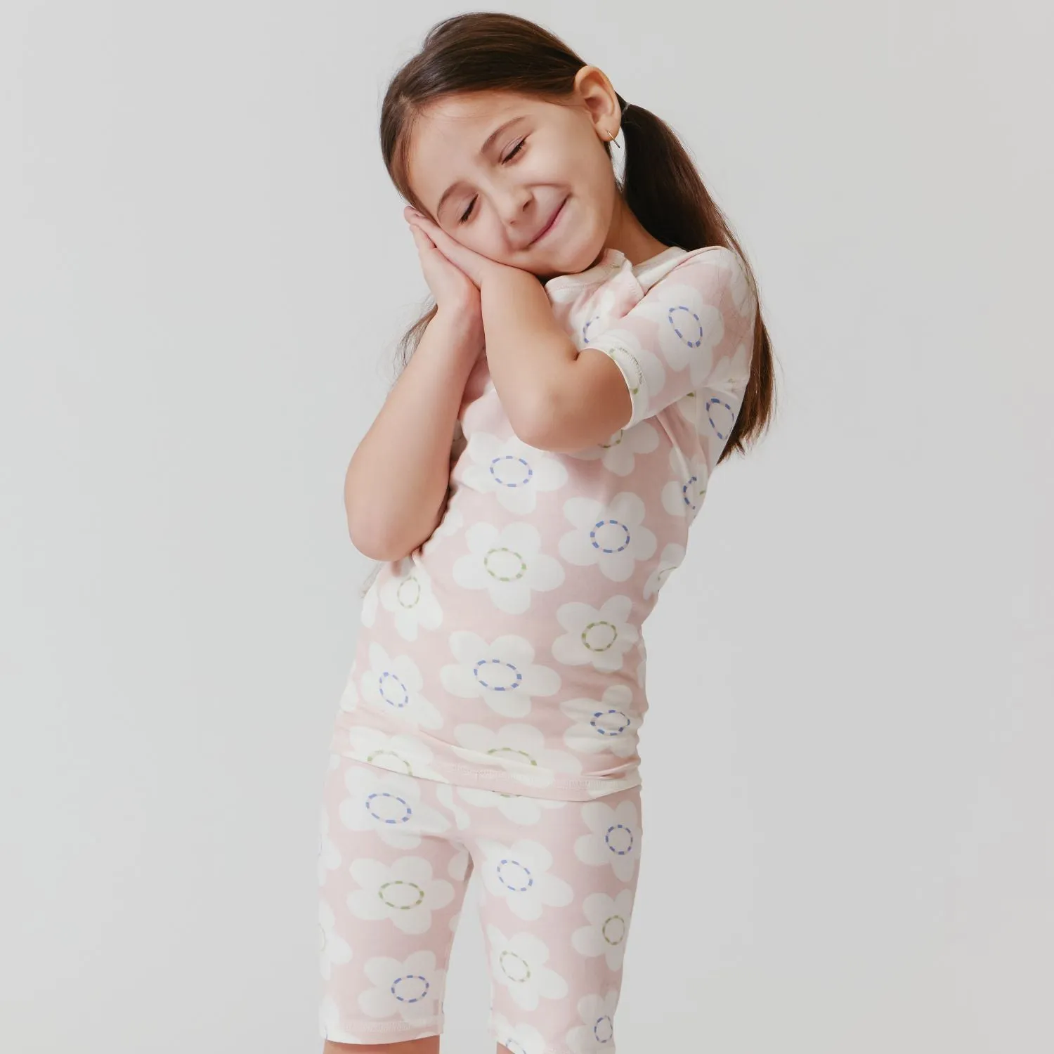 flower CloudStretch™ magnetic kids pajama shortie set