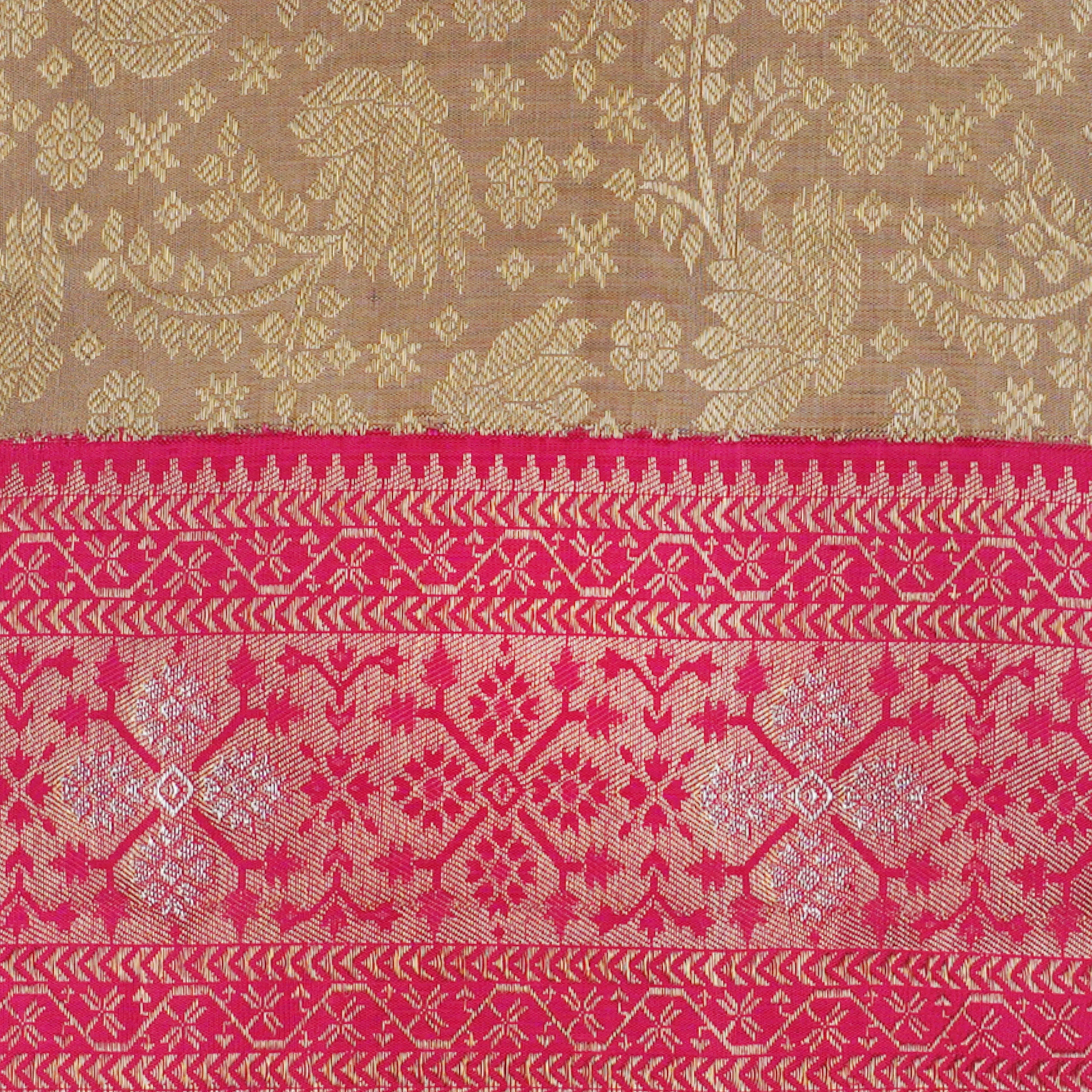 Handwoven Beige with Red Kanjivaram Silk Saree -1560T006387DSC