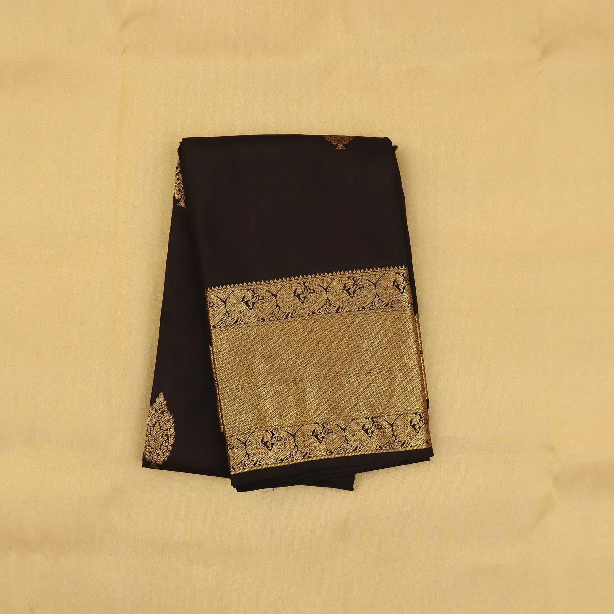 Handwoven Kanjivaram Silk Saree - 376N000195DSA