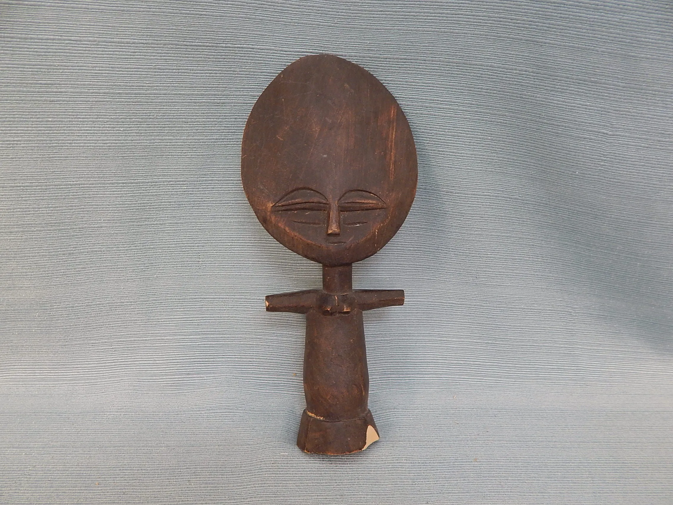 Pair of African carved Wood Figures - Vintage Condition