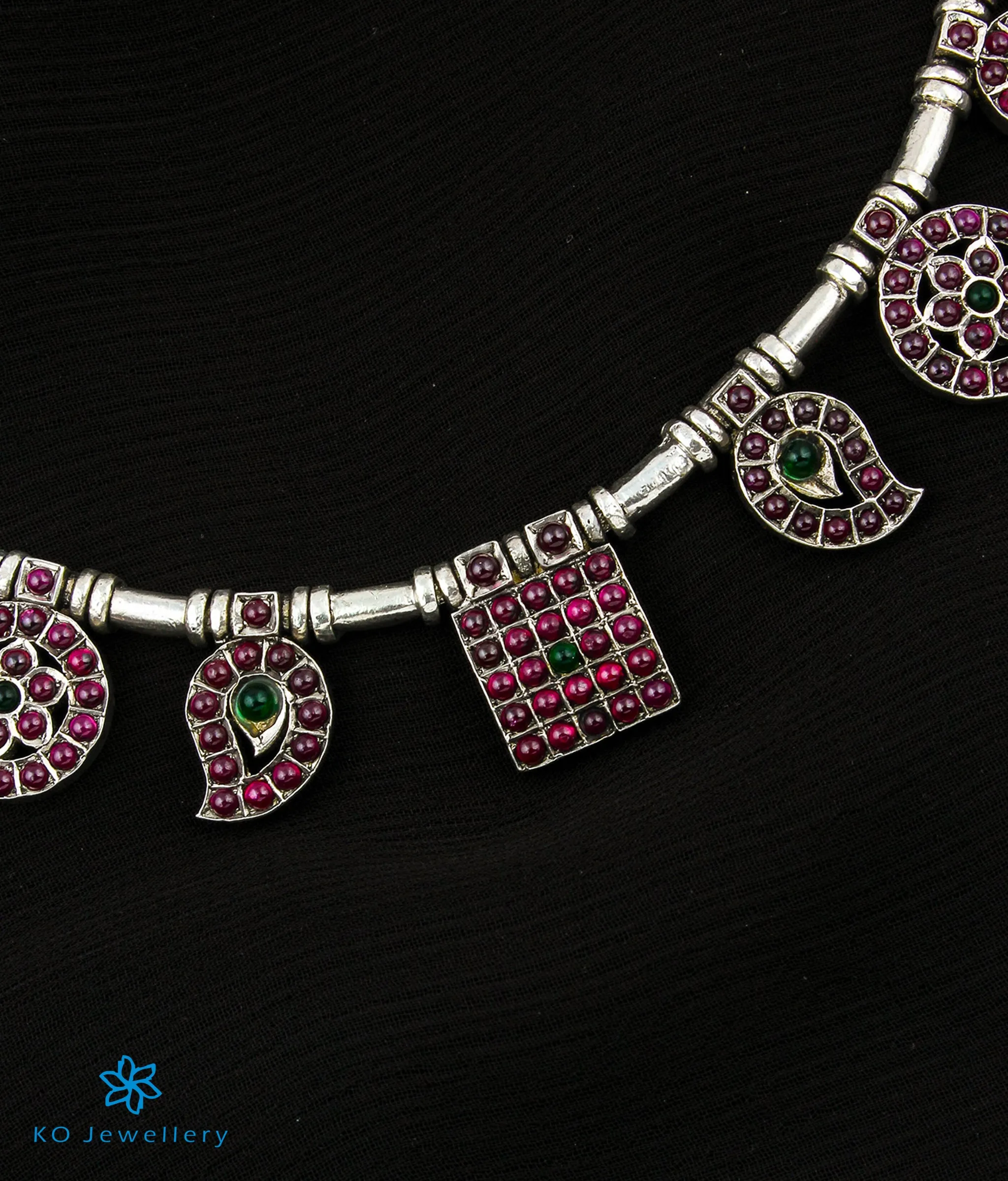 The Vividha Silver Kemp Necklace