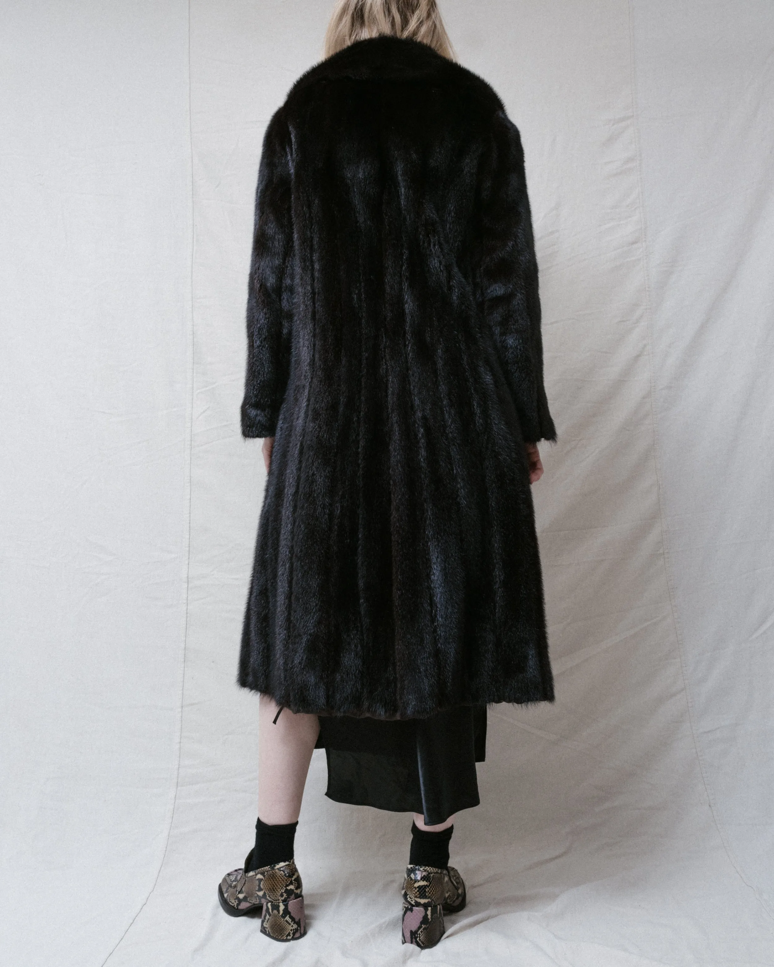 Vintage 70s Chocolate Brown Fur Coat (S/M)