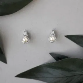 Vintage Tiny Pearl Stud Earrings