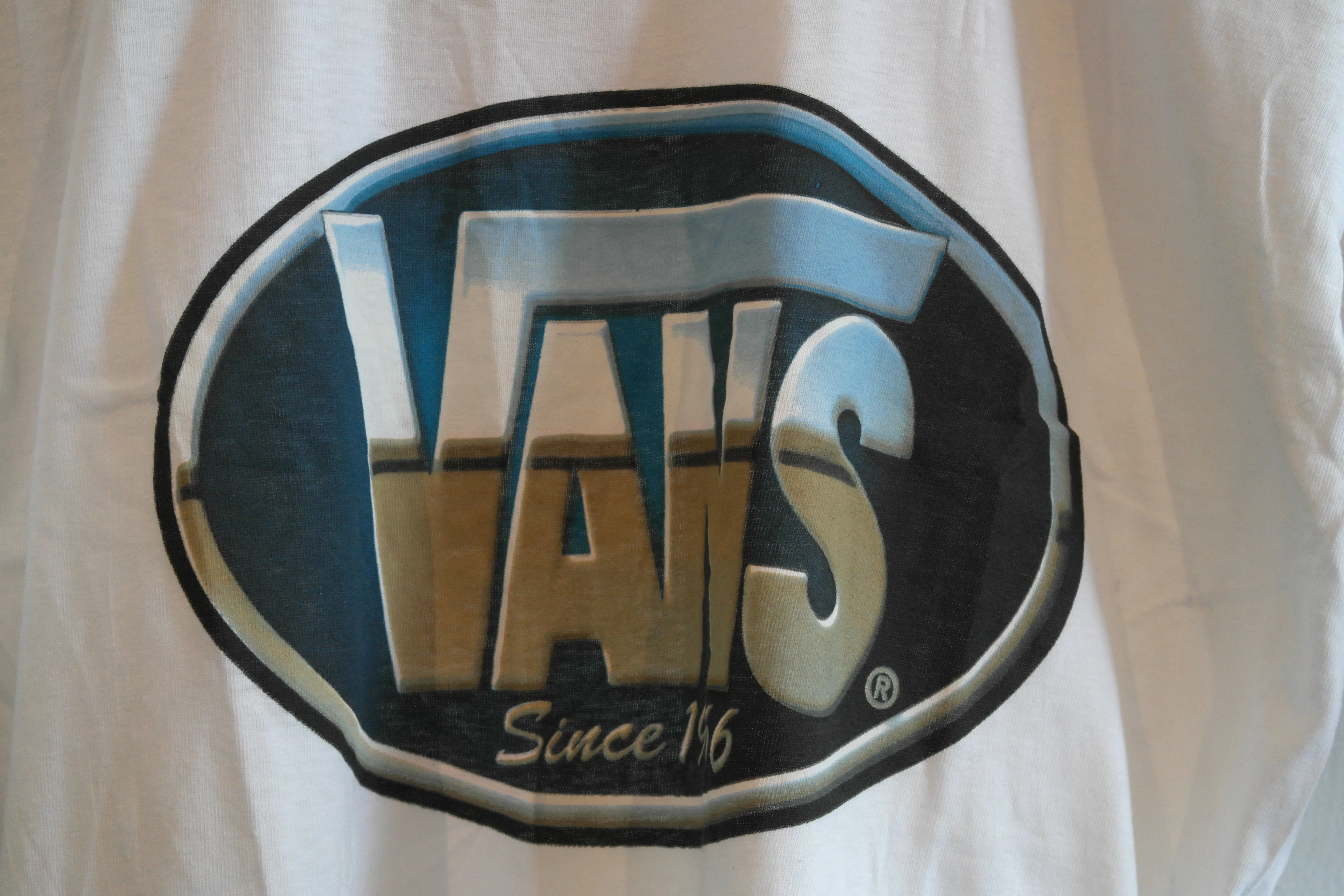 vintage van's 66 oval t-shirt ~ M